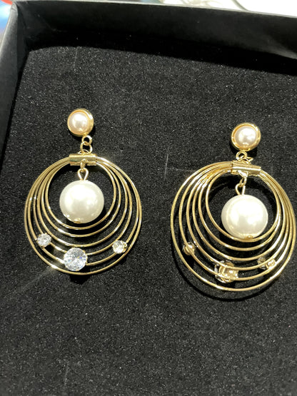 Pearl and Rose Gold Earrings