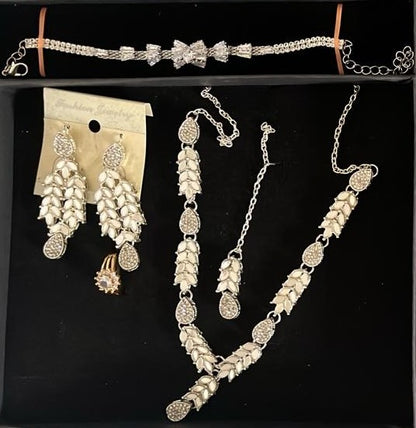 3 in 1 Jewelry Deal | Necklace Set + Bracelet + Ring | Free Delivery